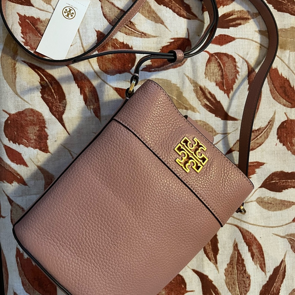 Tory Burch Britten Mini Bucket Bag in Pink Moon –  New no tag - Picture 3 of 9